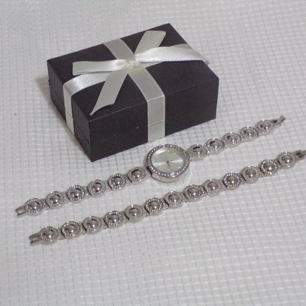 Women's Rhinestone-Encrusted Bezel Watch & Matching Bracelet in Gift Box 7